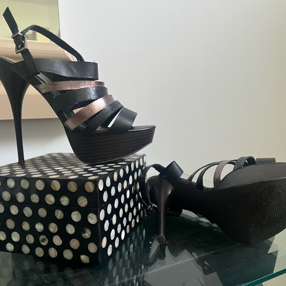 Gen E Ration 'Alyssa-1’  4.5" Hi Heel Black/Copper And Pewter 7B like new